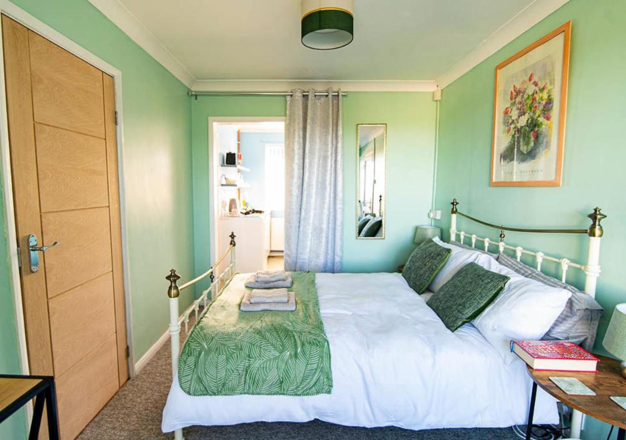 Broadstairs, Bays & Golf - Sleeps 2アパートメント エクステリア 写真